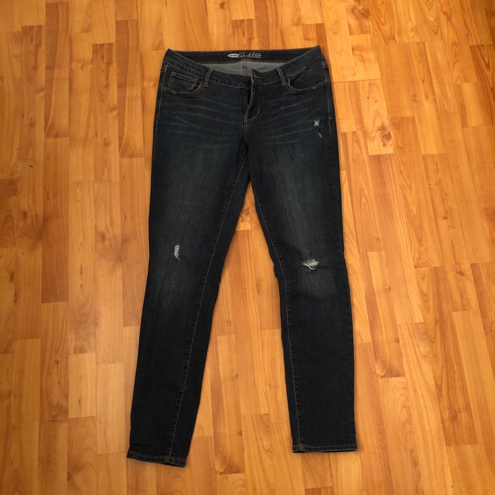 Old navy rockstar women’s distressed jeans size 14
